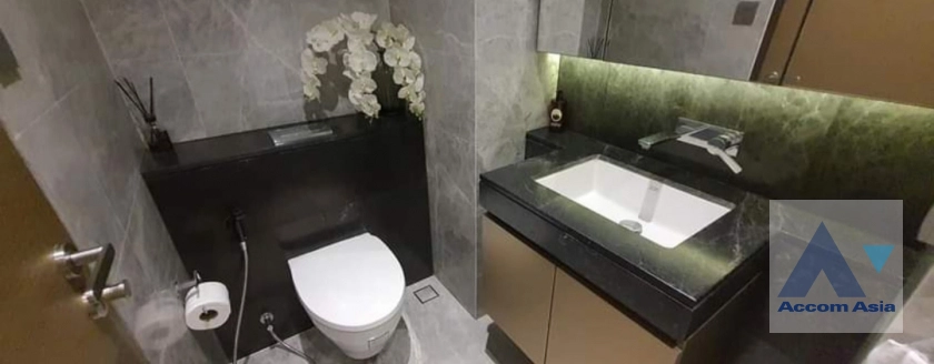 8  2 br Condominium For Rent in Ploenchit ,Bangkok BTS Chitlom at 28 Chidlom AA40421