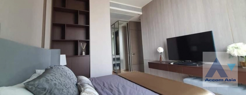 6  2 br Condominium For Rent in Ploenchit ,Bangkok BTS Chitlom at 28 Chidlom AA40421