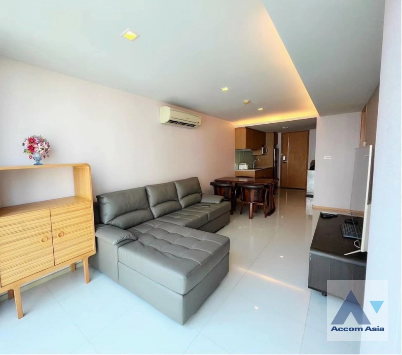 unit 1 Bedroom  Condominium For Rent in Ploenchit, Bangkok  near BTS Ploenchit (AA40427)