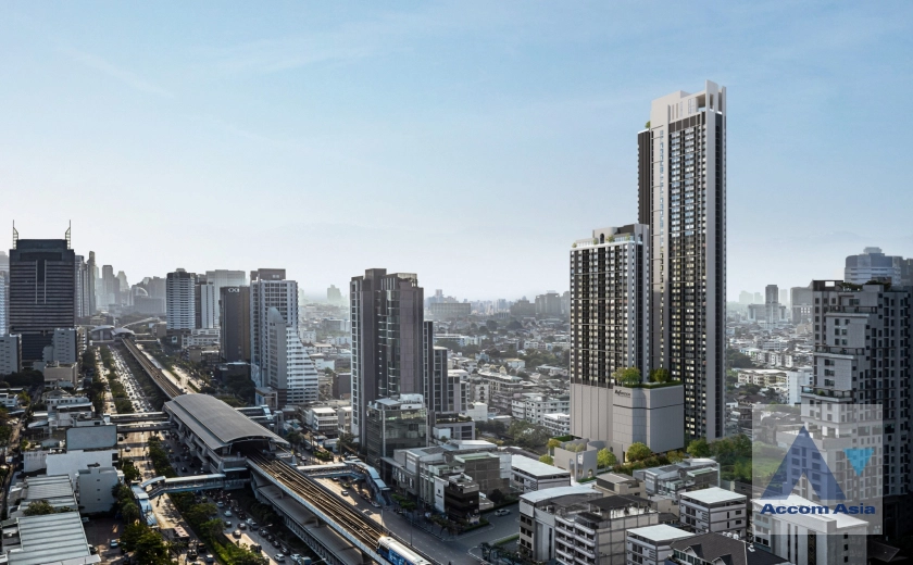 Reference Sathorn-Wongwianyai Condominium  2 Bedroom for Sale BTS Wongwian Yai in Charoennakhon Bangkok