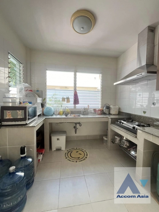 6  5 br House For Sale in Bang Na ,Bangkok  at Nantawan Village Srinakarin AA40435