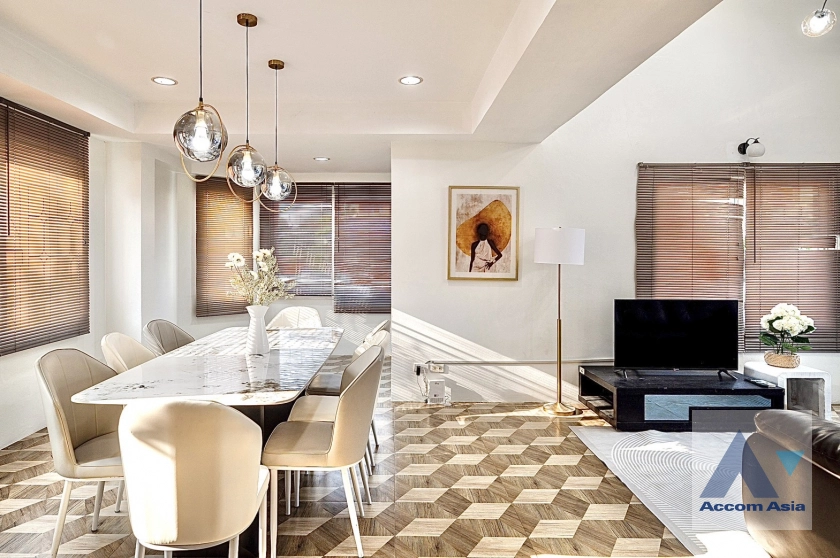 6  5 br House For Rent in Ratchadaphisek ,Bangkok MRT Lat Phrao at Busarakum Place AA40436