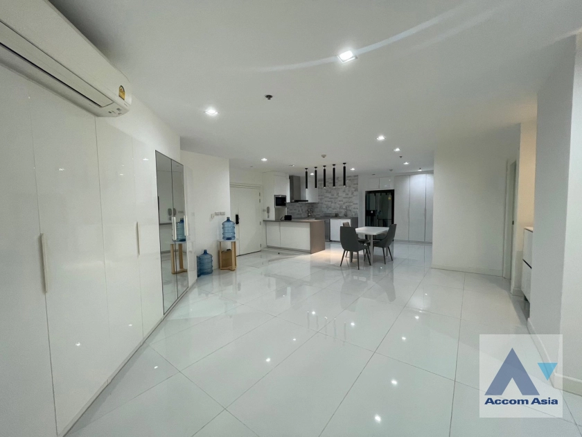 7  2 br Condominium for rent and sale in Sukhumvit ,Bangkok BTS Nana at Crystal Garden AA40440