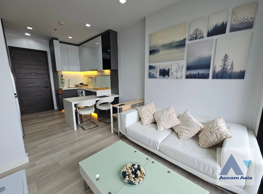 unit 1 Bedroom  Condominium For Rent in Ratchadaphisek, Bangkok  near MRT Rama 9 - MRT Thailand Cultural Center (AA40442)