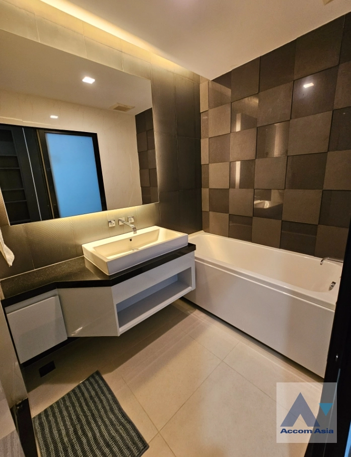 10  1 br Condominium For Rent in Ratchadaphisek ,Bangkok MRT Rama 9 - MRT Thailand Cultural Center at Ivy Ampio AA40442