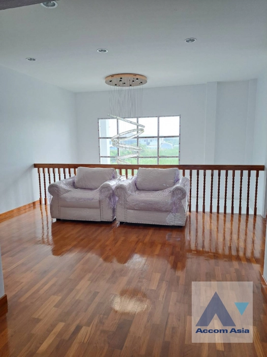 11  4 br House For Rent in Pattanakarn ,Bangkok  AA40443