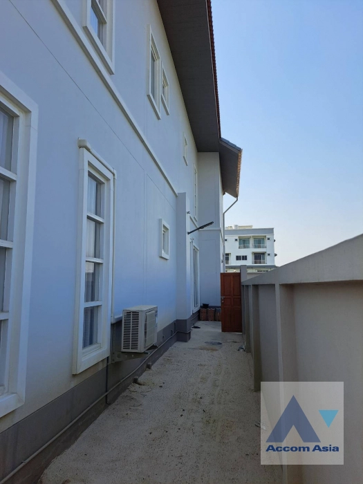 31  4 br House For Rent in Pattanakarn ,Bangkok  AA40443