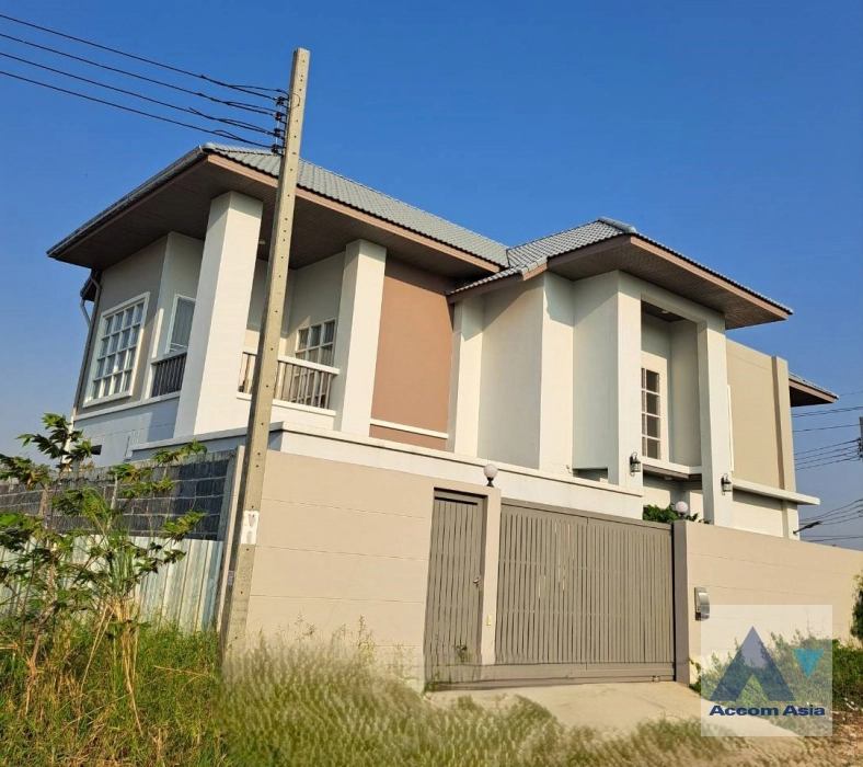  2  4 br House For Rent in Pattanakarn ,Bangkok  AA40443