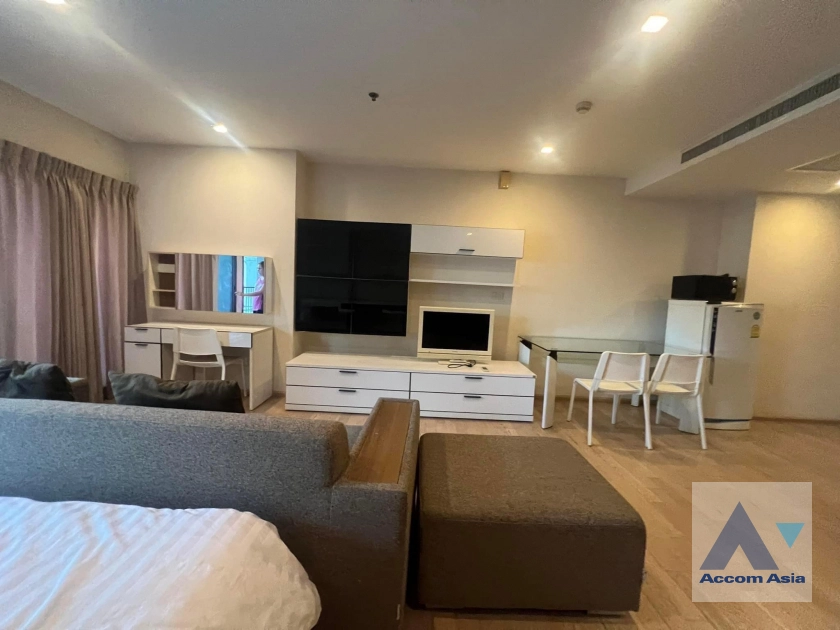 unit 1 Bedroom  Condominium For Rent & Sale in Sukhumvit, Bangkok  near BTS Thong Lo (AA40447)