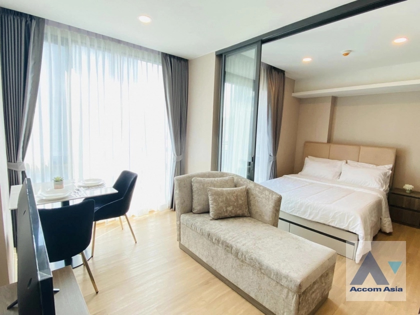 6  1 br Condominium for rent and sale in Ratchadaphisek ,Bangkok MRT Phetchaburi - ARL Makkasan at LLOYD Soonvijai-Thonglor AA40455