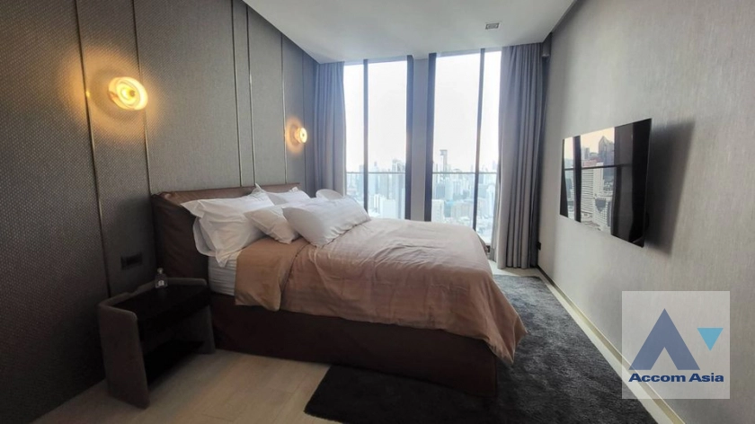 7  2 br Condominium For Sale in Ploenchit ,Bangkok BTS Ploenchit at Noble Ploenchit AA40461
