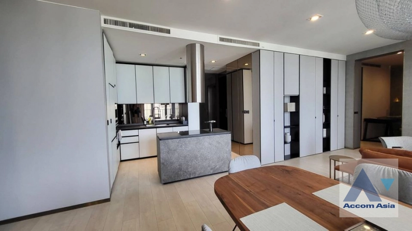 unit 2 Bedrooms  Condominium For Sale in Ploenchit, Bangkok  near BTS Ploenchit (AA40461)