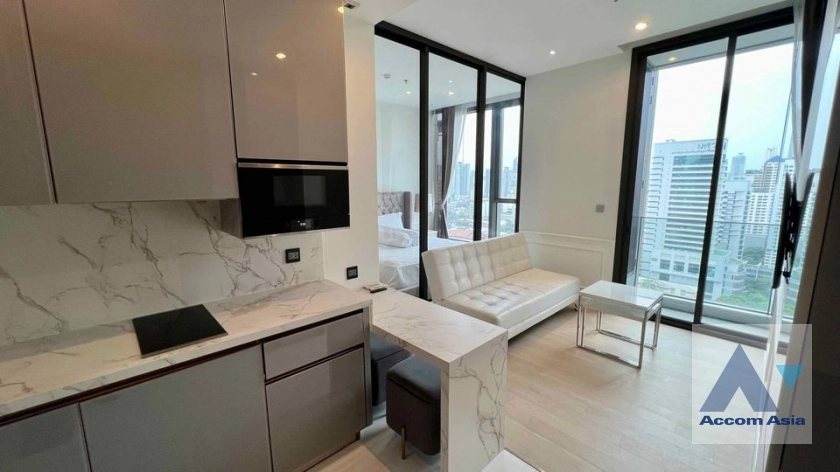 Fully Furnished |  1 Bedroom  Condominium For Rent in Ratchadapisek, Bangkok  near BTS Asok - MRT Phetchaburi - ARL Makkasan (AA40471)