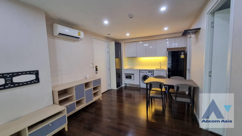 unit 1 Bedroom  Condominium For Sale in Phaholyothin, Bangkok  near MRT Lat Phrao (AA40476)