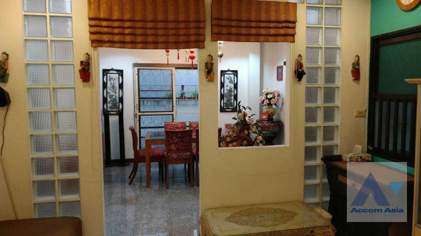 7  3 br Townhouse For Rent in Latkrabang ,Bangkok  AA40481