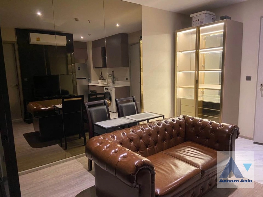 unit 1 Bedroom  Condominium For Rent in Sukhumvit, Bangkok  near BTS Ekkamai (AA40488)