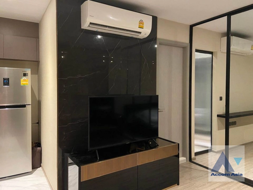 unit 1 Bedroom  Condominium For Rent in Sukhumvit, Bangkok  near BTS Ekkamai (AA40488)