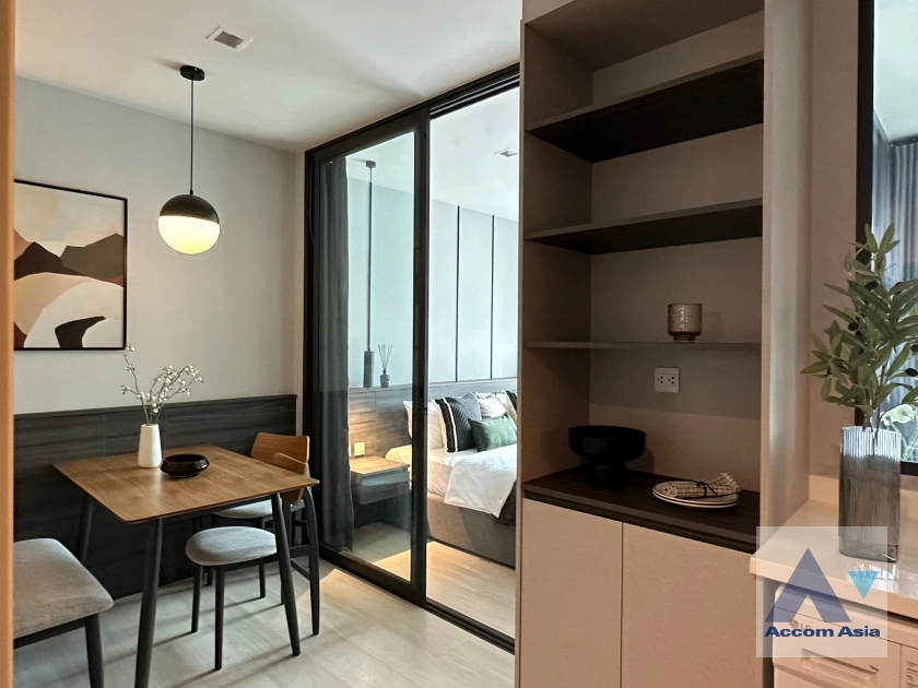 unit 1 Bedroom  Condominium For Rent in Ploenchit, Bangkok  near BTS Ploenchit (AA40496)