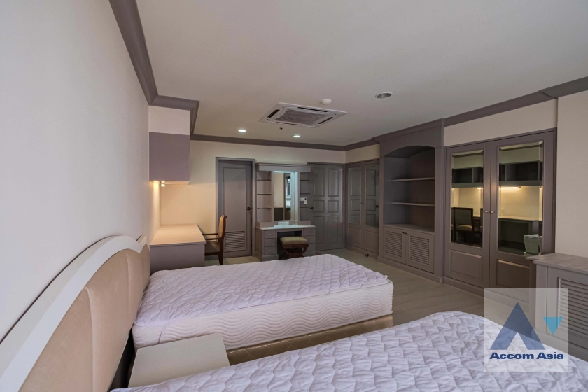 15  3 br Apartment For Rent in Sukhumvit ,Bangkok BTS Asok - MRT Sukhumvit at Comfortable for Living AA40497