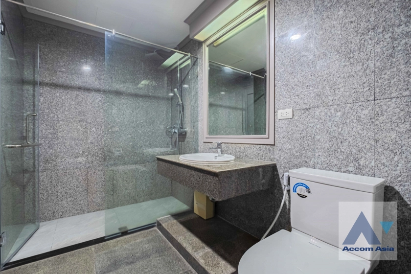 17  3 br Apartment For Rent in Sukhumvit ,Bangkok BTS Asok - MRT Sukhumvit at Perfect Apartment for Big Family, Prime Location Near Main Street AA40497