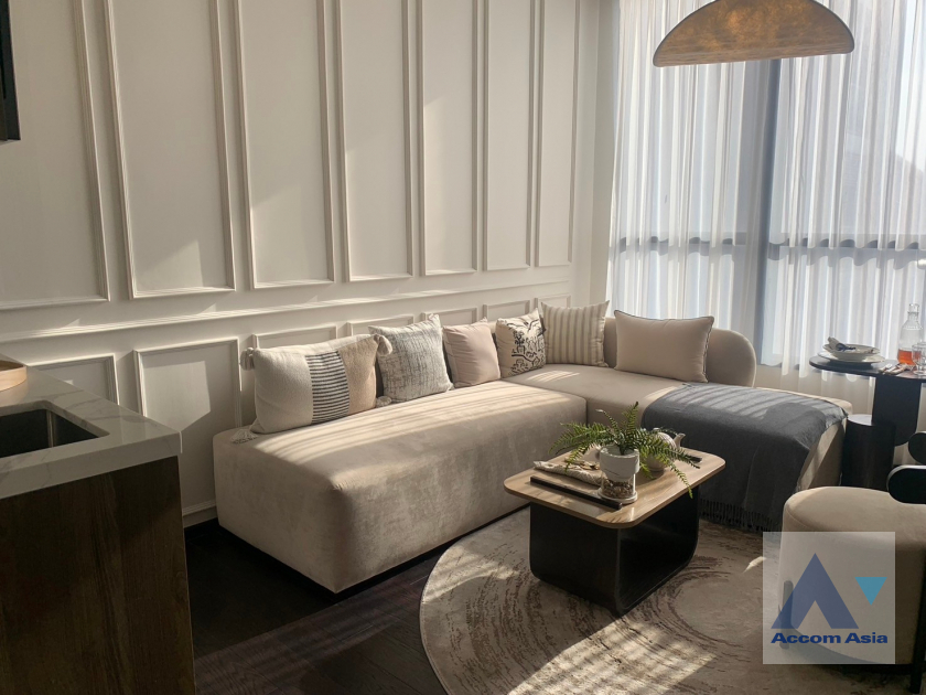 Park Origin Thonglor Condominium  1 Bedroom for Sale BTS Thong Lo in Sukhumvit Bangkok