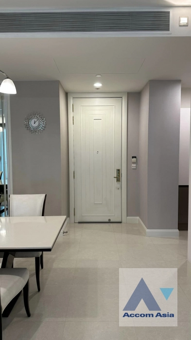 unit 2 Bedrooms  Condominium For Rent & Sale in Ploenchit, Bangkok  near BTS Chitlom (AA40518)