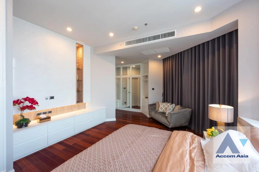 26  4 br Condominium for rent and sale in Ratchadaphisek ,Bangkok MRT Rama 9 at Supalai Wellington AA40519