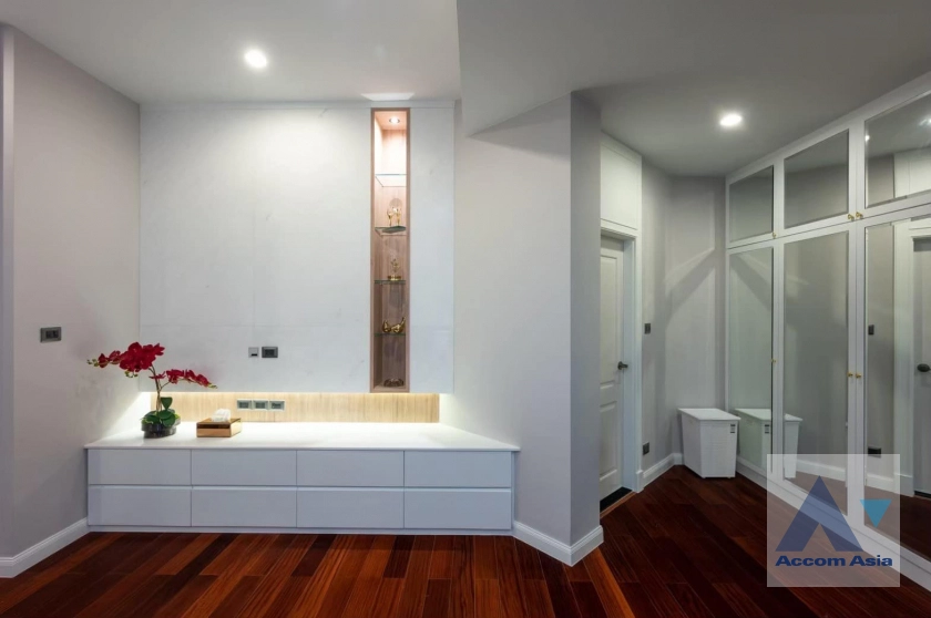 27  4 br Condominium for rent and sale in Ratchadaphisek ,Bangkok MRT Rama 9 at Supalai Wellington AA40519