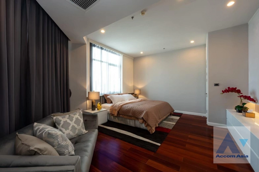 24  4 br Condominium for rent and sale in Ratchadaphisek ,Bangkok MRT Rama 9 at Supalai Wellington AA40519