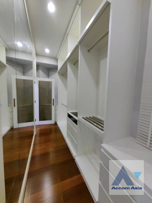 30  4 br Condominium for rent and sale in Ratchadaphisek ,Bangkok MRT Rama 9 at Supalai Wellington AA40519
