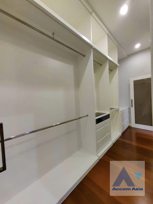 31  4 br Condominium for rent and sale in Ratchadaphisek ,Bangkok MRT Rama 9 at Supalai Wellington AA40519