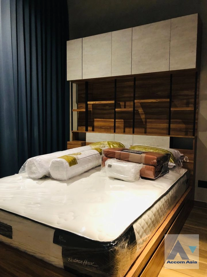 unit 1 Bedroom  Condominium For Rent in Sukhumvit, Bangkok  near MRT Phetchaburi (AA40520)