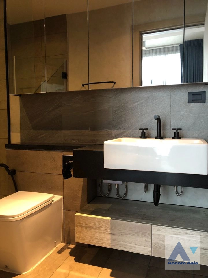 6  1 br Condominium For Rent in Sukhumvit ,Bangkok MRT Phetchaburi at The Lofts Asoke AA40520