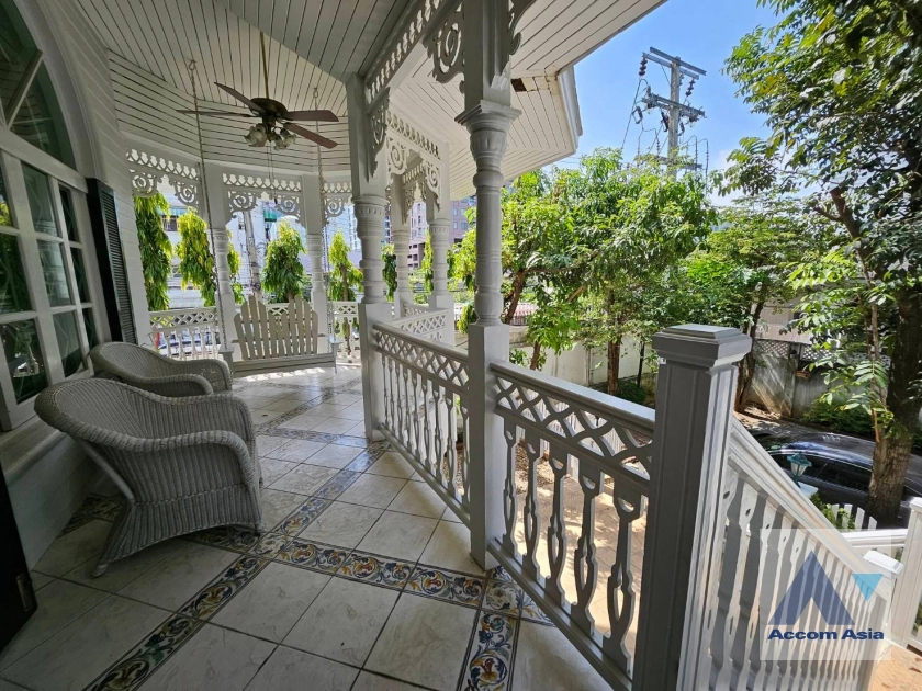 19  3 br Townhouse for rent and sale in Bang Na ,Bangkok BTS Bearing at Fantasia Villa 2 AA40526