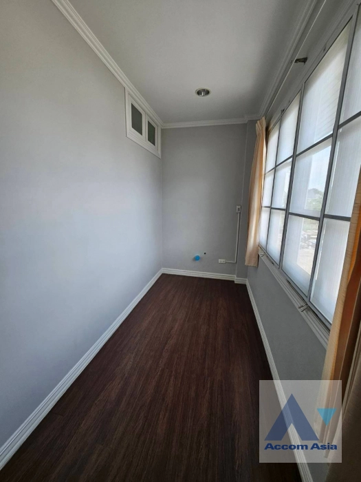13  3 br Townhouse for rent and sale in Bang Na ,Bangkok BTS Bearing at Fantasia Villa 2 AA40526