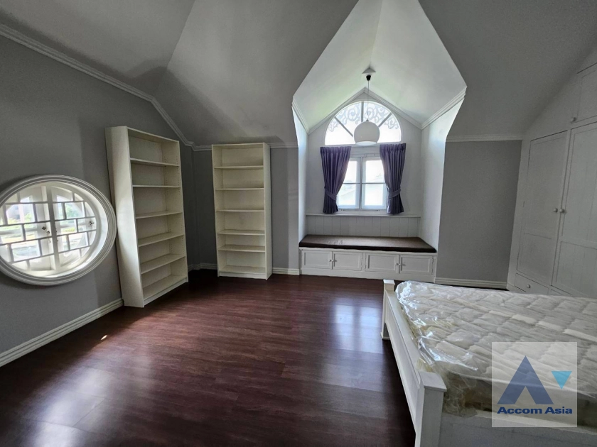 12  3 br Townhouse for rent and sale in Bang Na ,Bangkok BTS Bearing at Fantasia Villa 2 AA40526