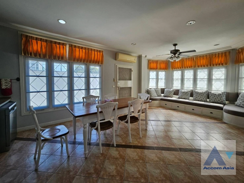 17  3 br Townhouse for rent and sale in Bang Na ,Bangkok BTS Bearing at Fantasia Villa 2 AA40526