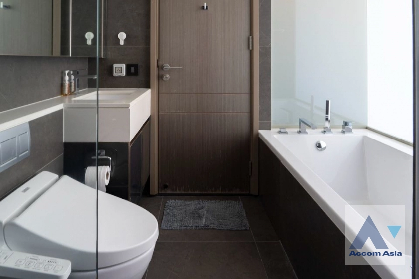 7  1 br Condominium For Rent in Ratchadaphisek ,Bangkok BTS Asok - MRT Phetchaburi - ARL Makkasan at The Esse At Singha Complex AA40530