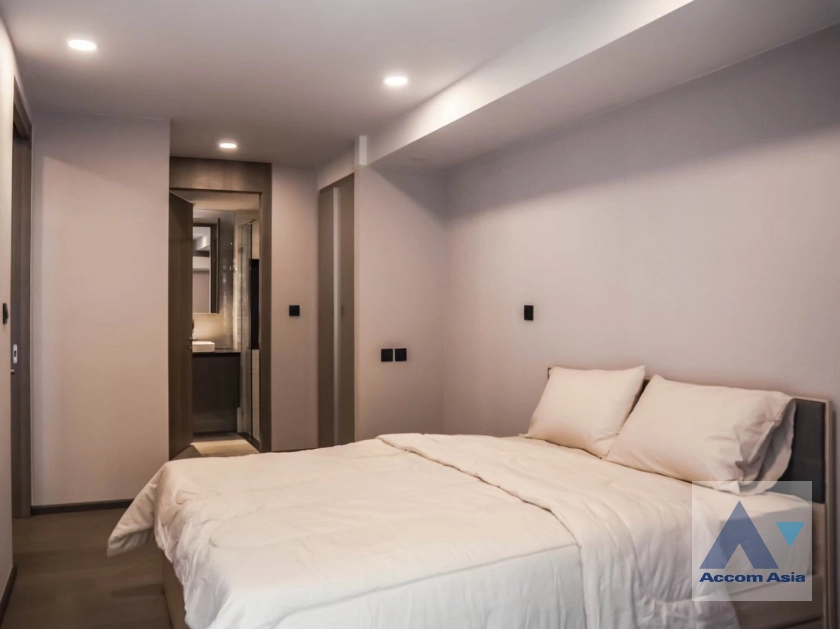 unit 1 Bedroom  Condominium For Rent in Ploenchit, Bangkok  near BTS National Stadium (AA40531)