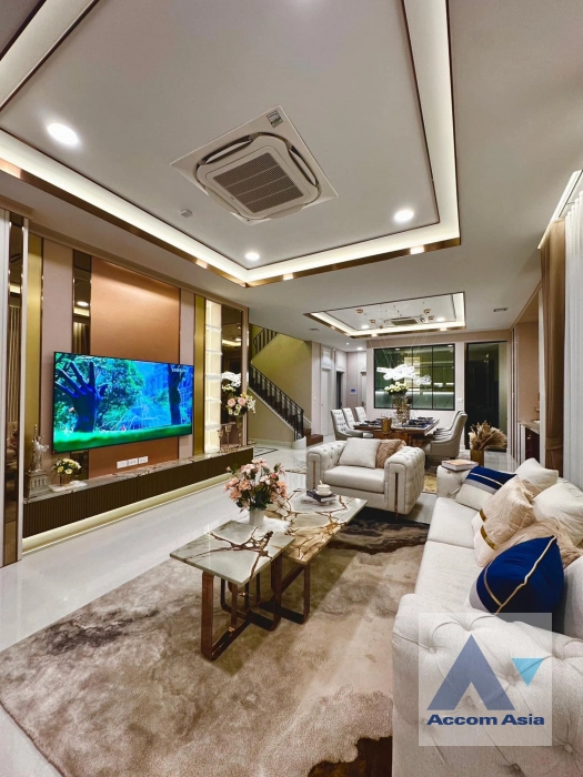  4 Bedrooms  House For Rent & Sale in Latkrabang, Bangkok  near ARL Ban Thap Chang (AA40534)