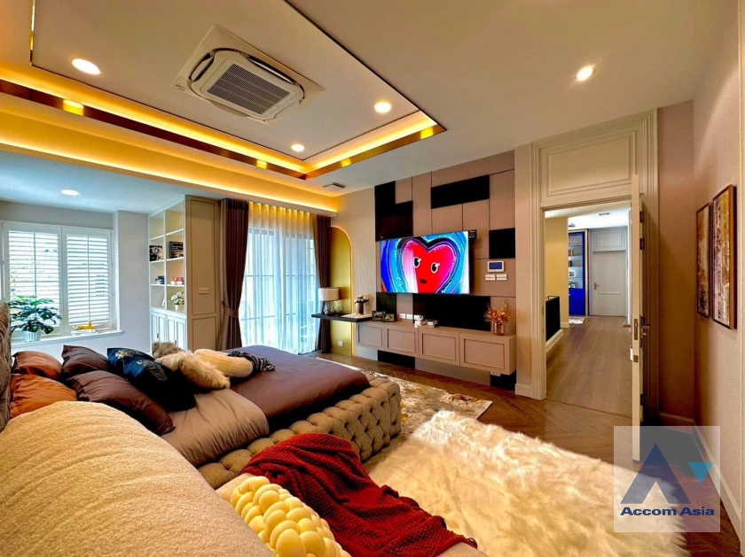 9  4 br House for rent and sale in Latkrabang ,Bangkok ARL Ban Thap Chang at Nantawan Rama 9 New Krungthepkreetha AA40534