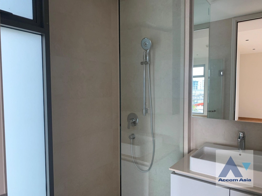 13  1 br Condominium For Rent in Sathorn ,Bangkok MRT Lumphini at Supreme Legend AA40543