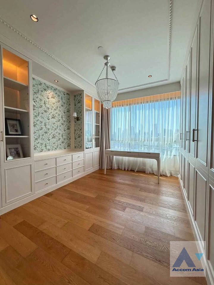 10  1 br Condominium For Rent in Sathorn ,Bangkok MRT Lumphini at Supreme Legend AA40543