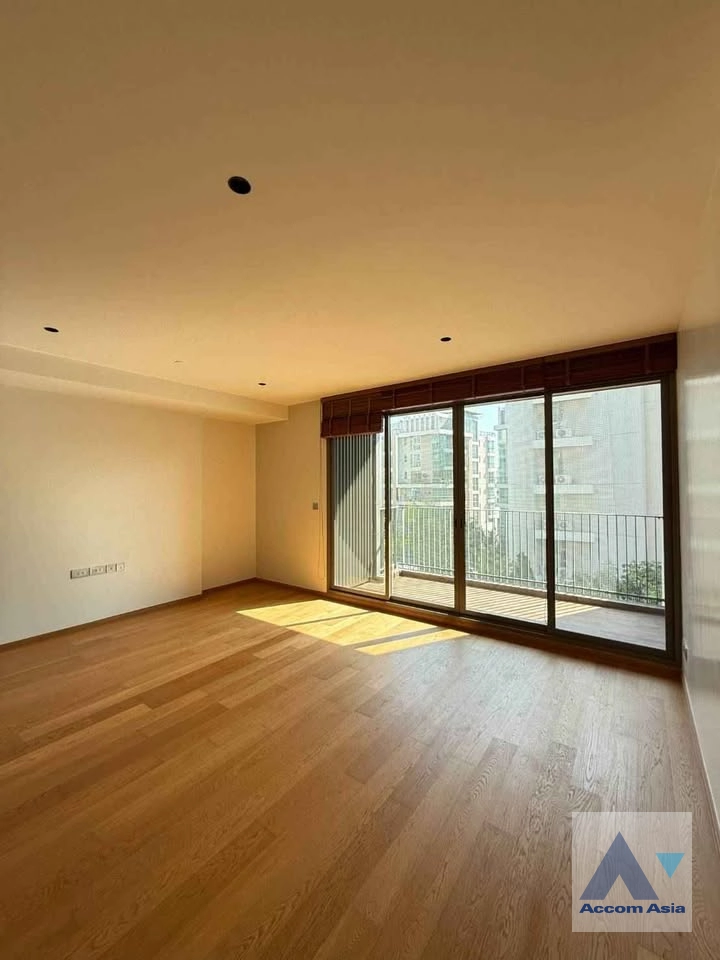  1  1 br Condominium For Rent in Sathorn ,Bangkok MRT Lumphini at Supreme Legend AA40543