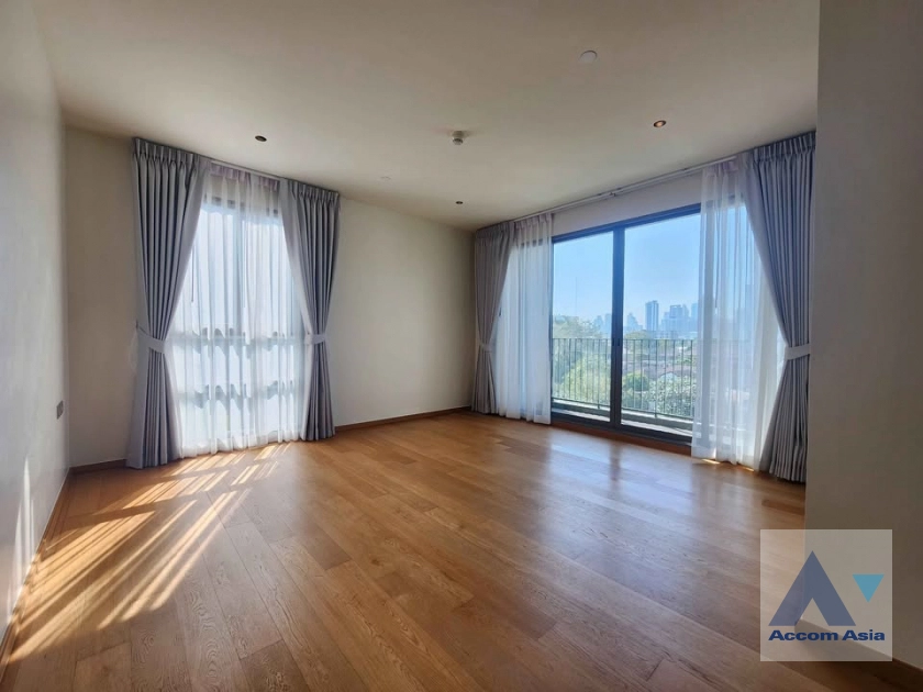 8  1 br Condominium For Rent in Sathorn ,Bangkok MRT Lumphini at Supreme Legend AA40543