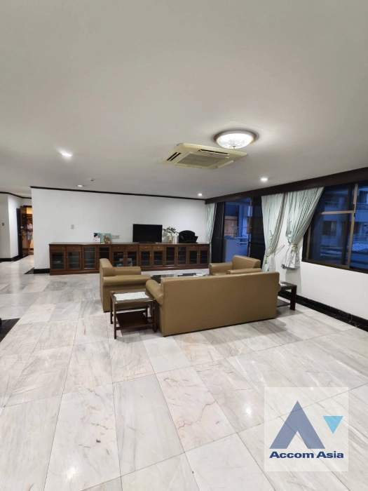 unit 2 Bedrooms  Condominium For Rent in Sukhumvit, Bangkok  near BTS Phrom Phong (AA40556)