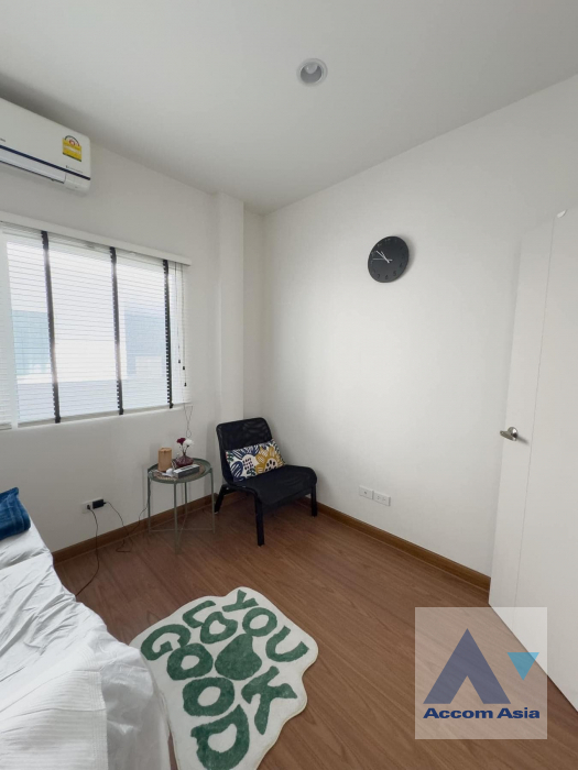 unit 4 Bedrooms  House For Rent & Sale in Phaholyothin, Bangkok  (AA40557)