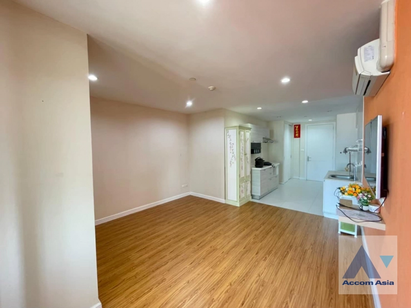 7  1 br Condominium for rent and sale in Ploenchit ,Bangkok BTS Sala Daeng - MRT Sam Yan at Chamchuri Square Residence AA40568