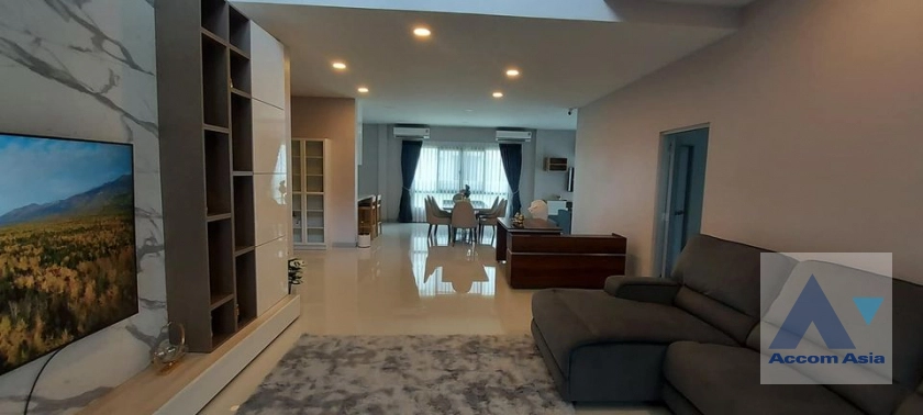 4  5 br House For Rent in Phaholyothin ,Bangkok  at The City Ramintra AA40571