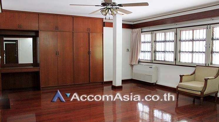 14  3 br House For Rent in Sukhumvit ,Bangkok BTS Nana 9009501
